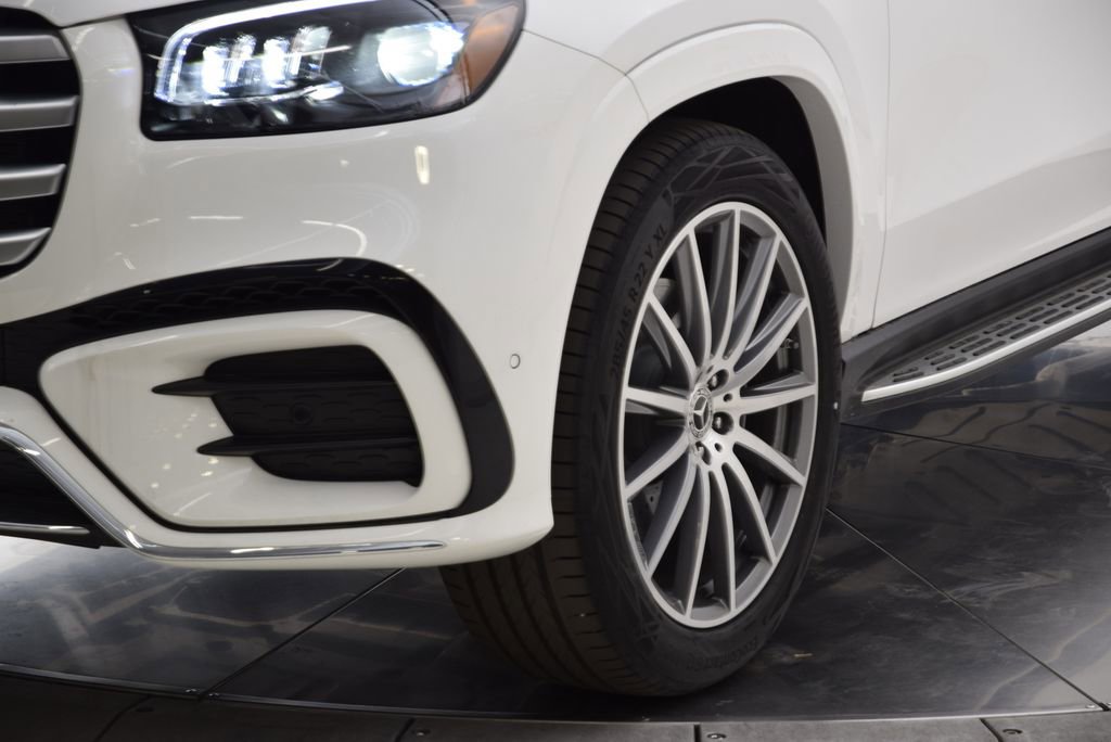 New 2025 Mercedes-Benz GLS 580 4MATIC image 10