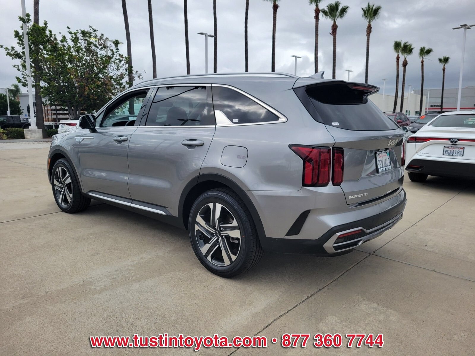 Used 2023 Kia Sorento SX Prestige w/ Panoramic Sunroof Package AWD/4WD image 6