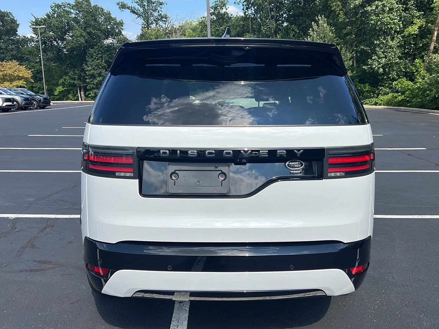 Used 2022 Land Rover Discovery S R-Dynamic AWD/4WD image 4