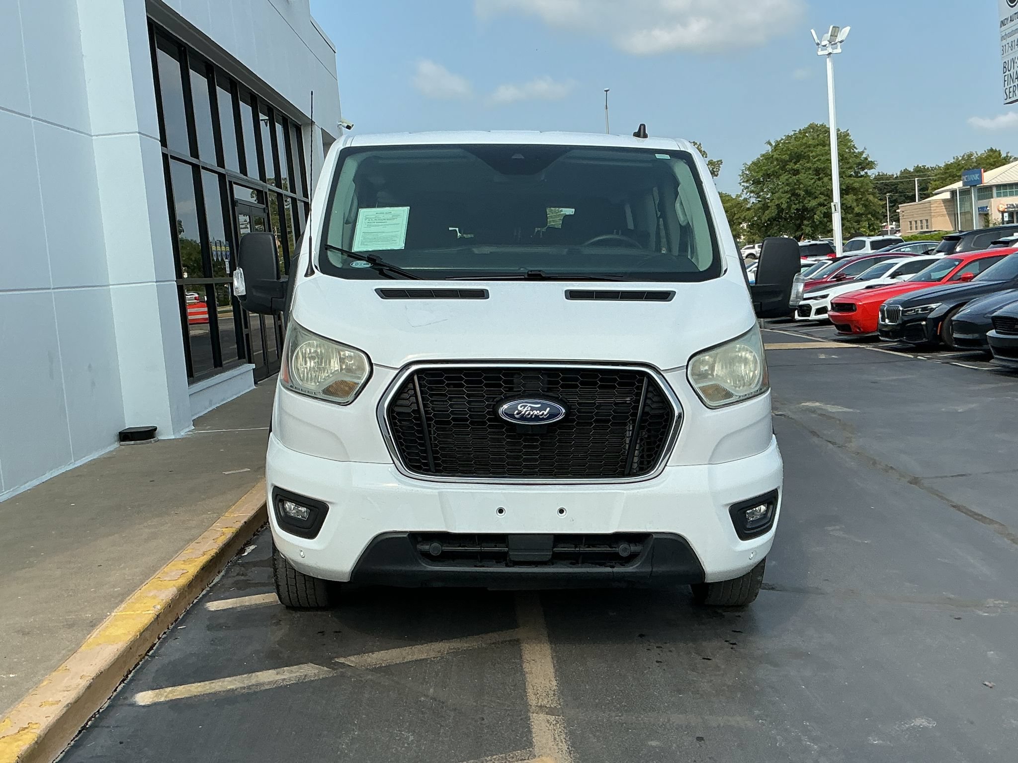 Used 2021 Ford Transit 350 XLT RWD image 3
