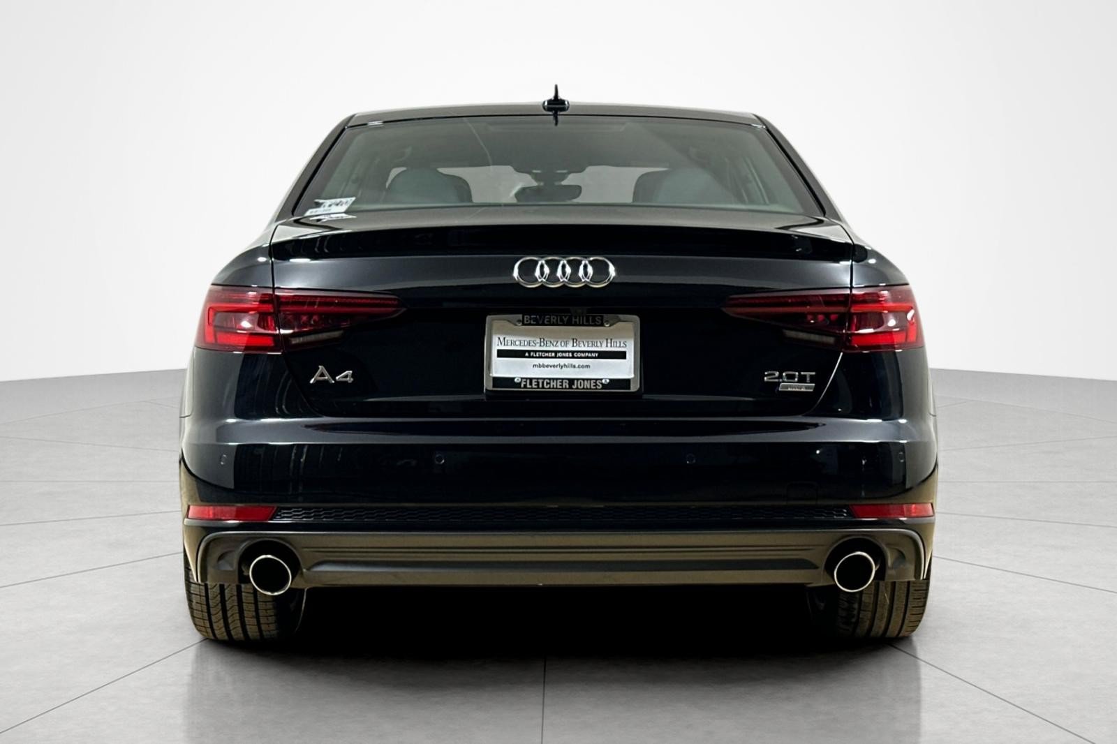 Used 2018 Audi A4 2.0T Ultra Premium Plus w/ Premium Plus Package FWD image 4