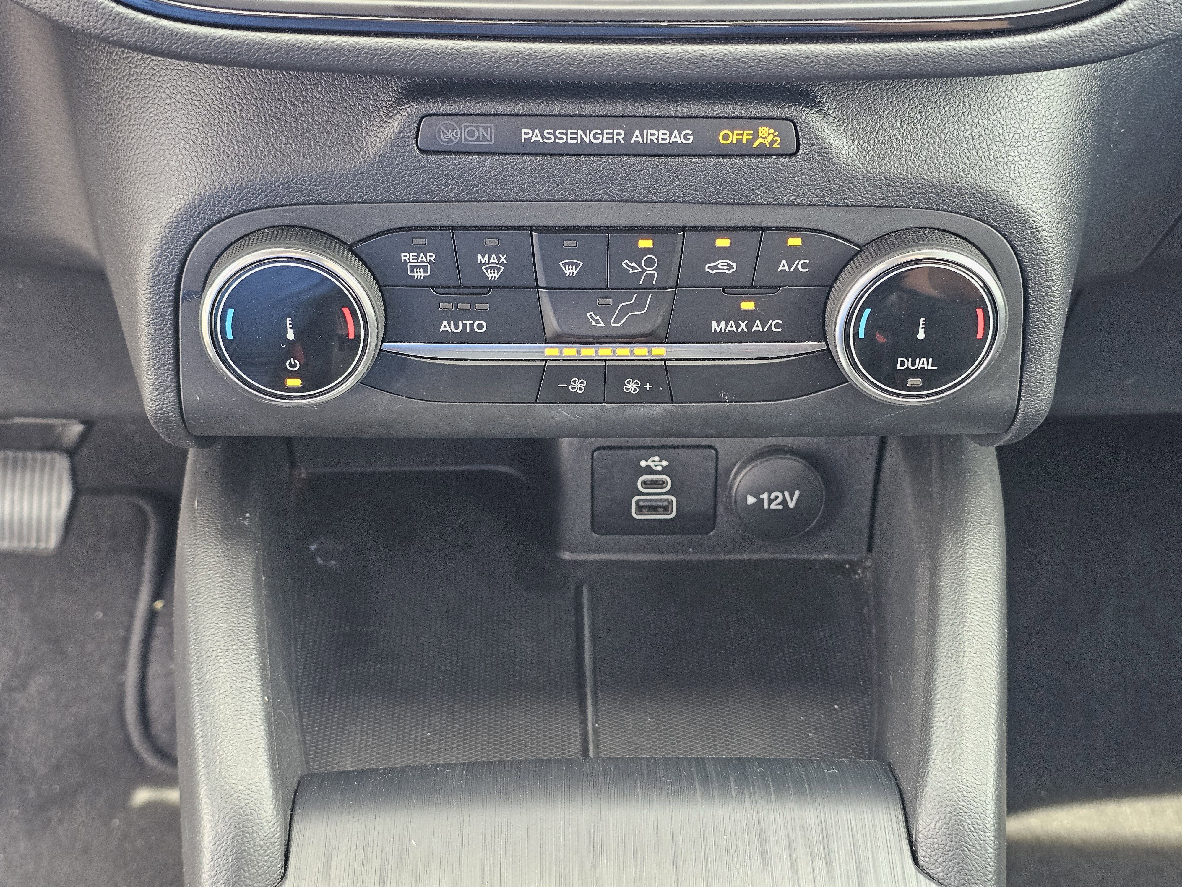 Used 2025 Ford Escape ST-Line FWD image 28