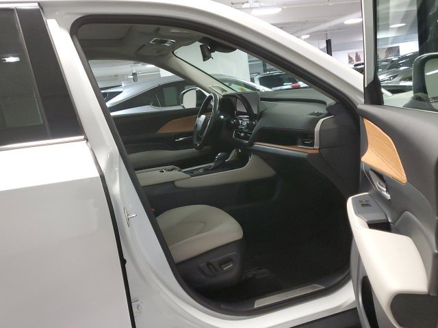 Used 2025 Toyota Grand Highlander AWD image 27