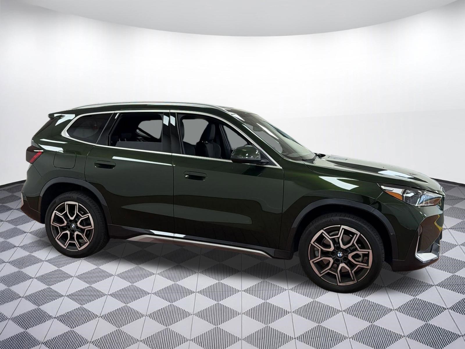 Used 2025 BMW X1 xDrive28i w/ Convenience Package image 8