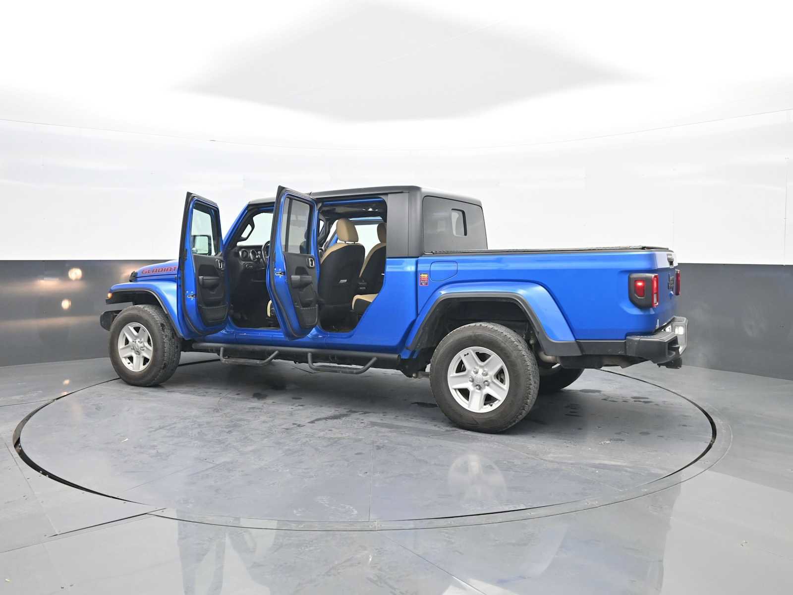Used 2021 Jeep Gladiator Sport image 47