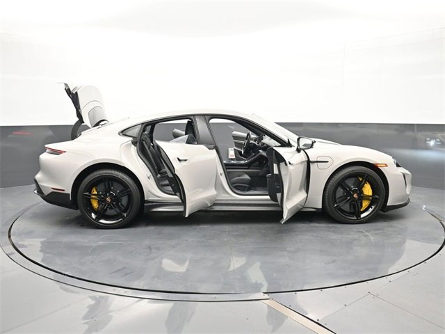 Used 2021 Porsche Taycan Turbo S image 33