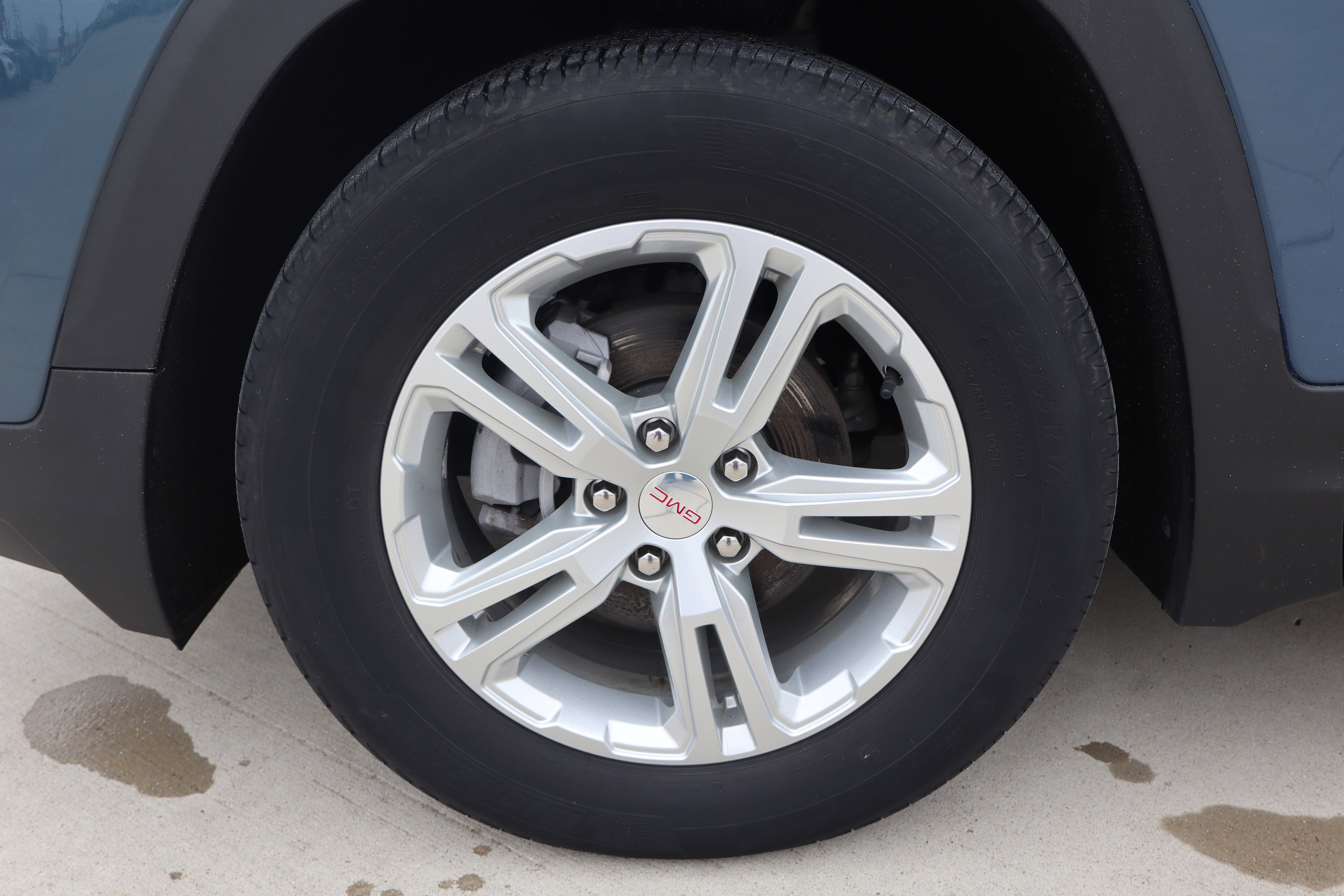 Used 2024 GMC Terrain SLE w/ Driver Convenience Package image 26