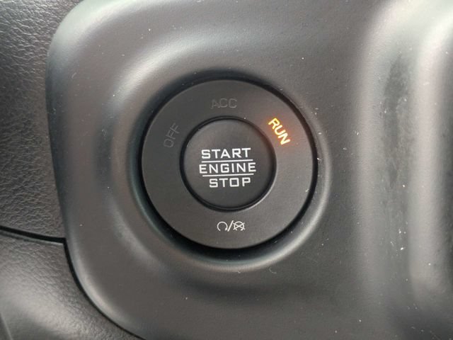 Used 2021 Jeep Wrangler Unlimited Rubicon 4xe w/ Cold Weather Group AWD/4WD image 32