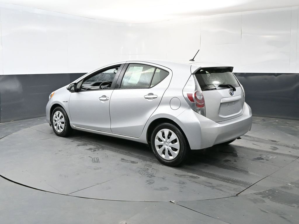 Used 2012 Toyota Prius C One FWD image 3