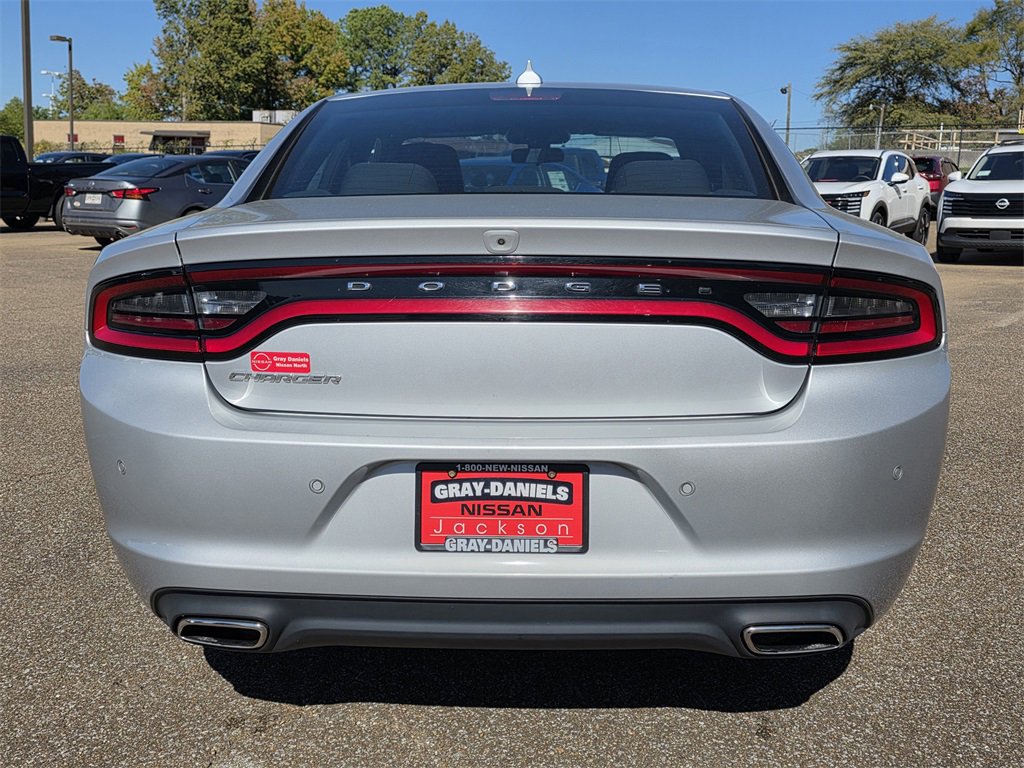 Used 2023 Dodge Charger SXT image 4