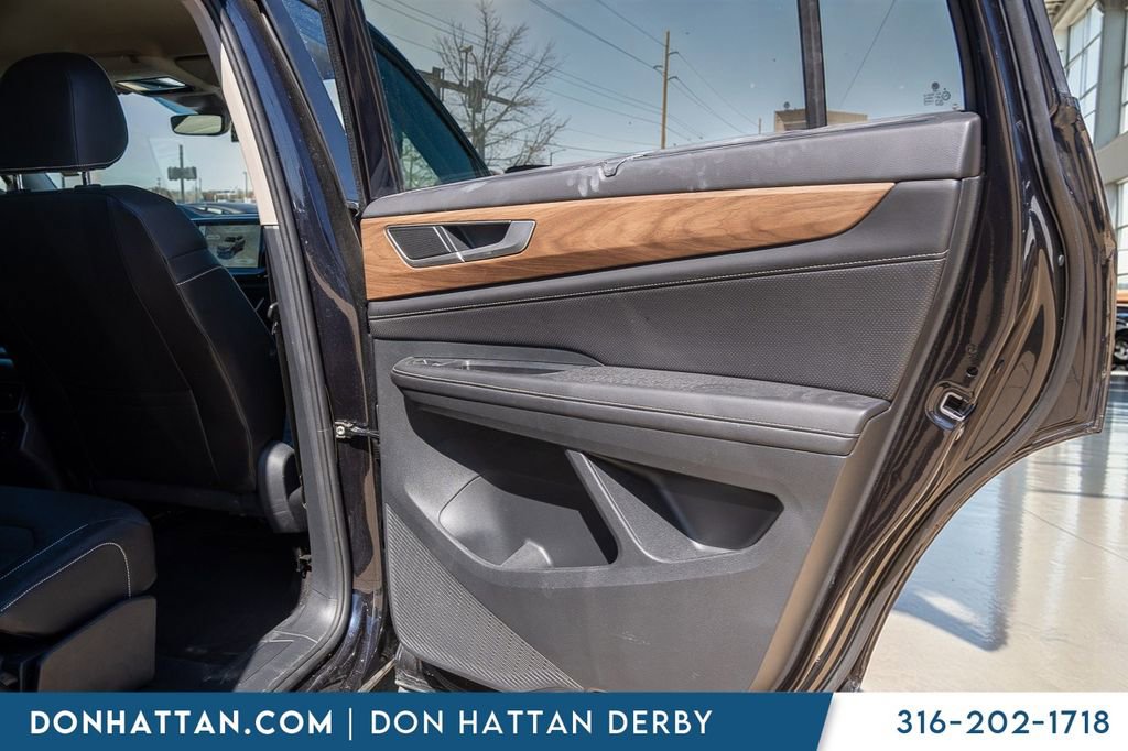 Used 2025 Volkswagen Atlas SE AWD/4WD image 22