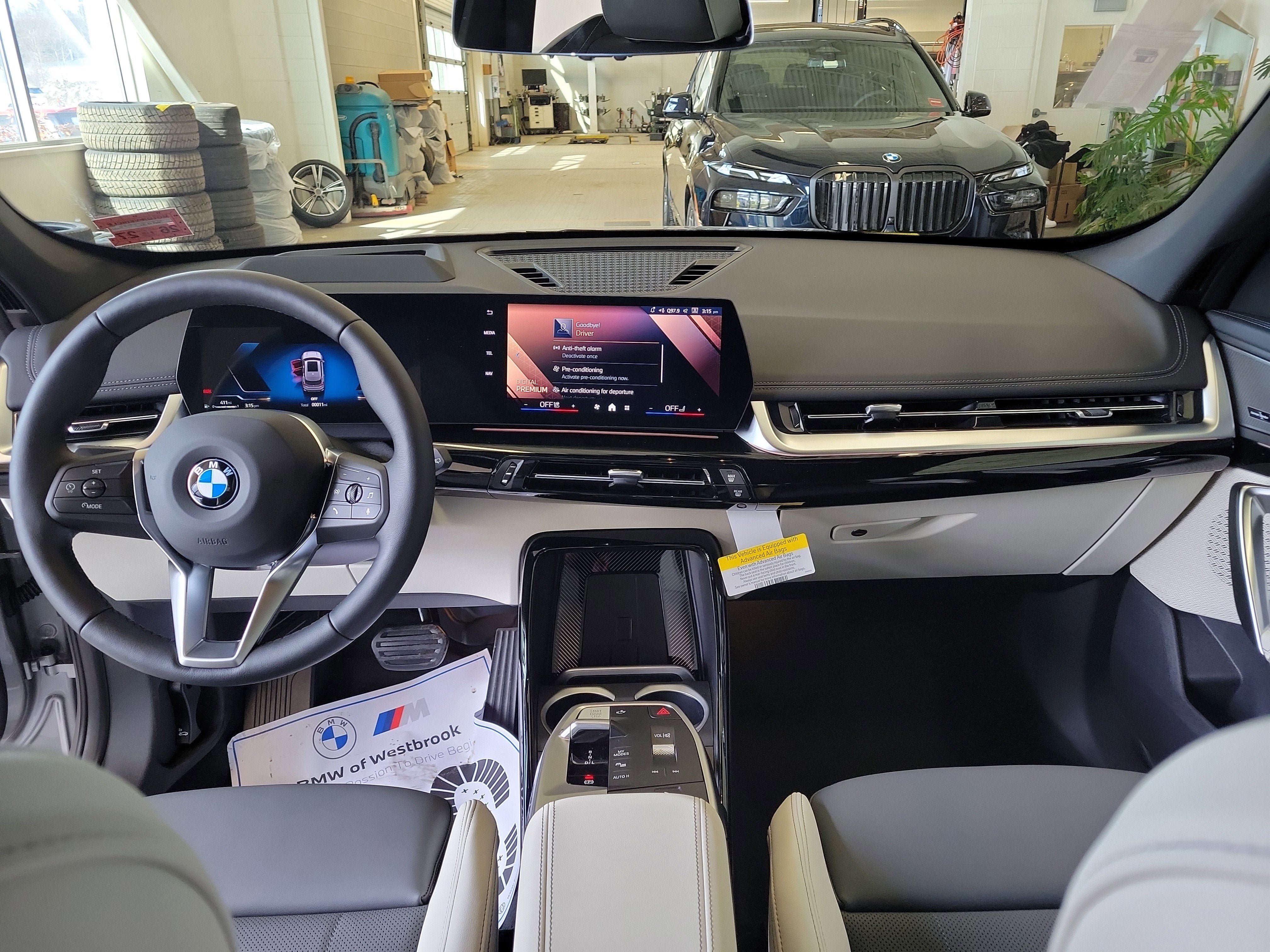 New 2026 BMW X1 xDrive28i w/ Technology Package AWD/4WD image 3