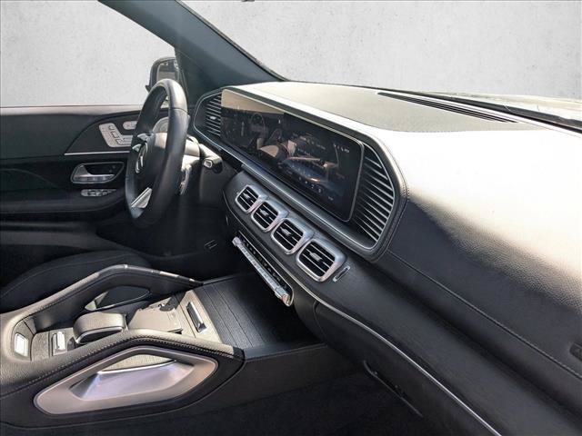 Used 2025 Mercedes-Benz GLS 450 4MATIC image 23