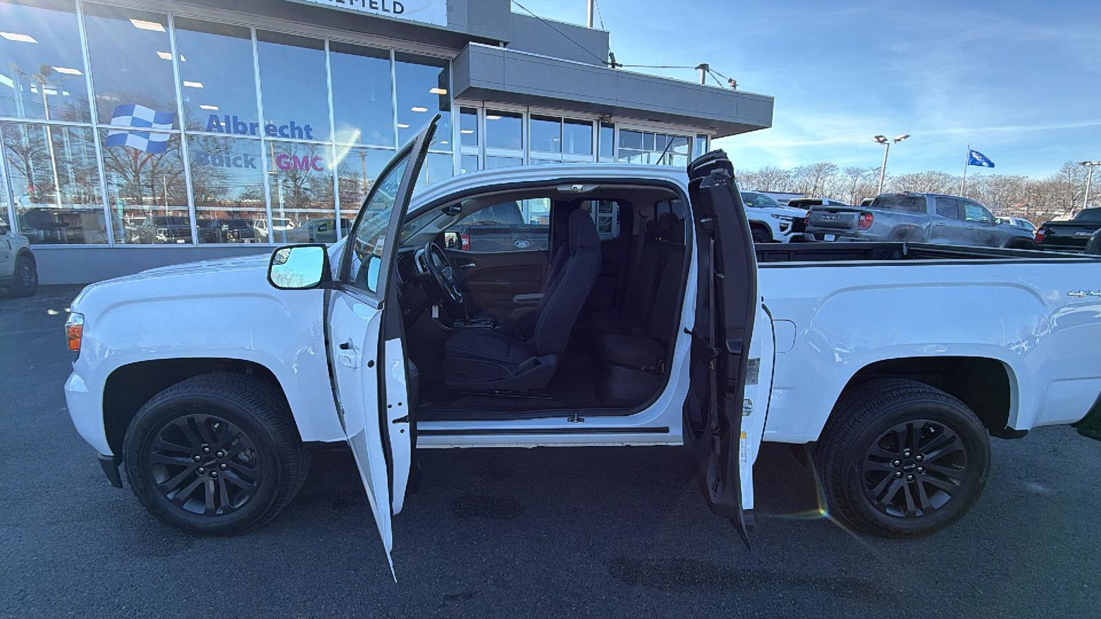 Certified 2020 GMC Canyon SLE w/ Elevation Edition image 23