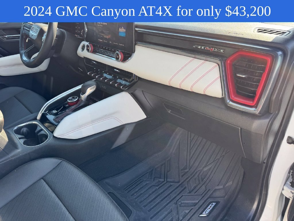 Used 2024 GMC Canyon AT4X AWD/4WD image 8