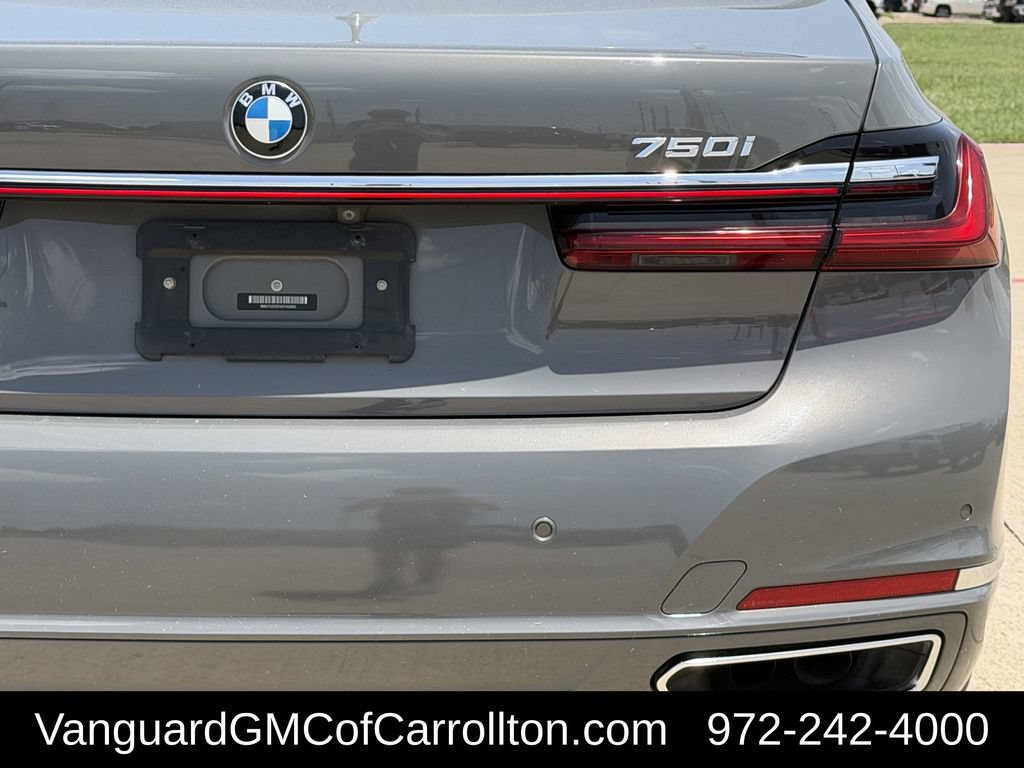 Used 2022 BMW 750i xDrive AWD/4WD image 8