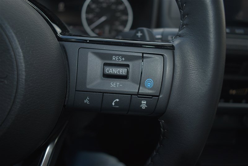 Used 2023 Nissan Rogue SV w/ SV Premium B Package AWD/4WD image 16