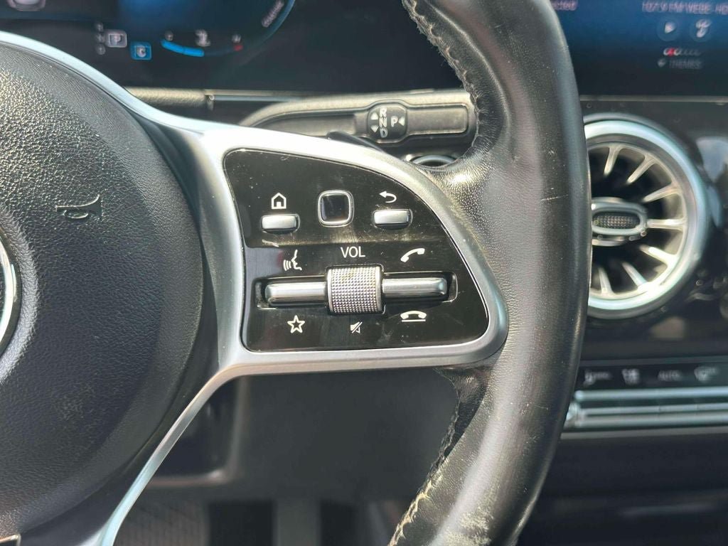 Used 2023 Mercedes-Benz GLA 250 4MATIC image 23