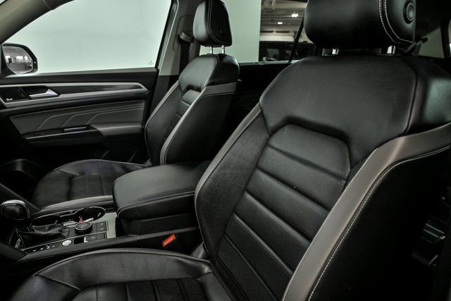 Used 2022 Volkswagen Atlas SEL Premium image 12