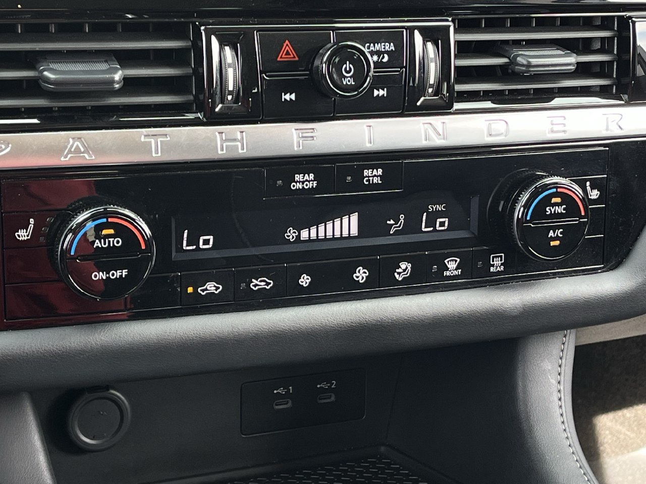 Used 2026 Nissan Pathfinder SV FWD image 18