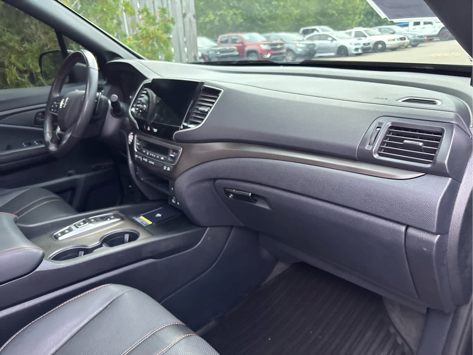 Used 2025 Honda Passport TrailSport image 29