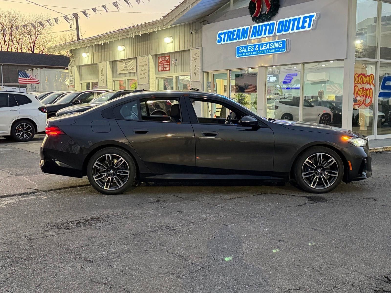 Used 2026 BMW 530i xDrive image 11