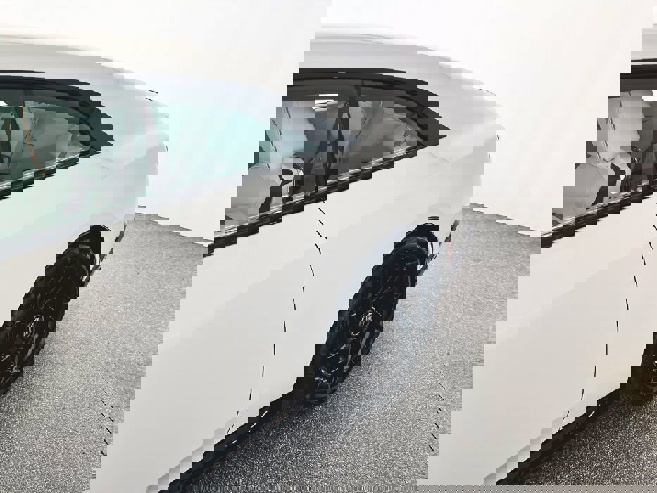 New 2025 Rolls-Royce Spectre Black Badge w/ Leather Finishing Pack image 21