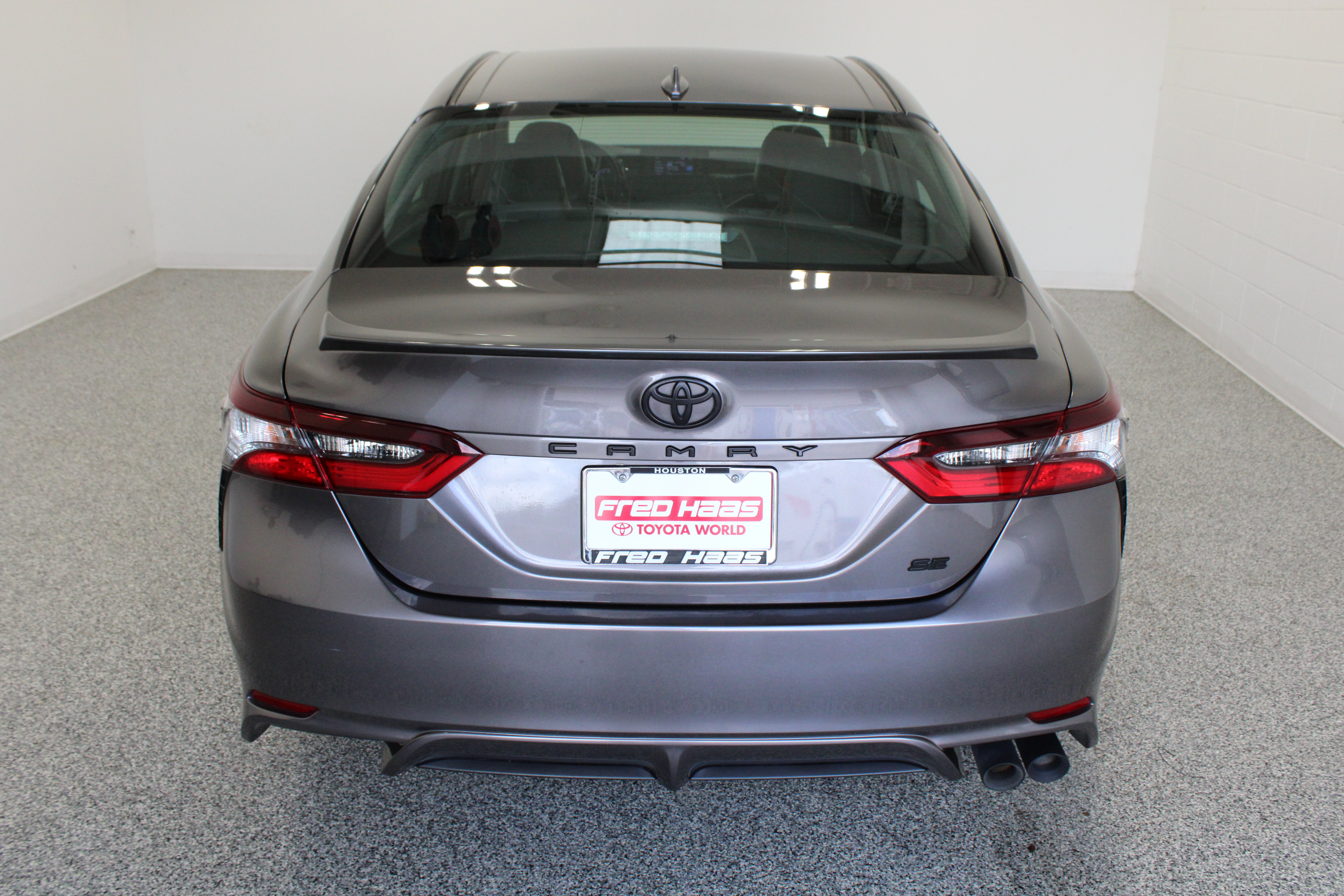 Used 2024 Toyota Camry SE w/ Convenience Package FWD image 8