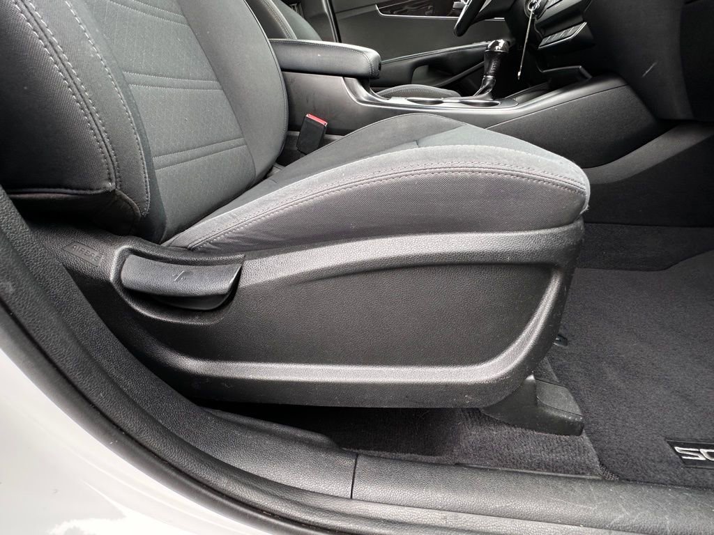 Used 2018 Kia Sorento LX image 12