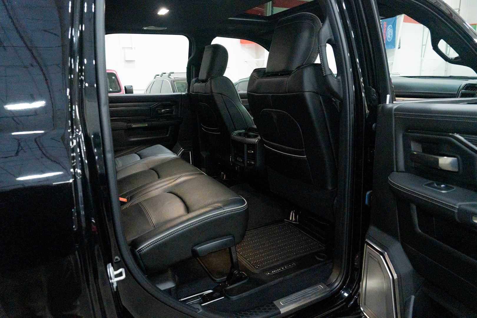 Used 2020 RAM 3500 Limited AWD/4WD image 42