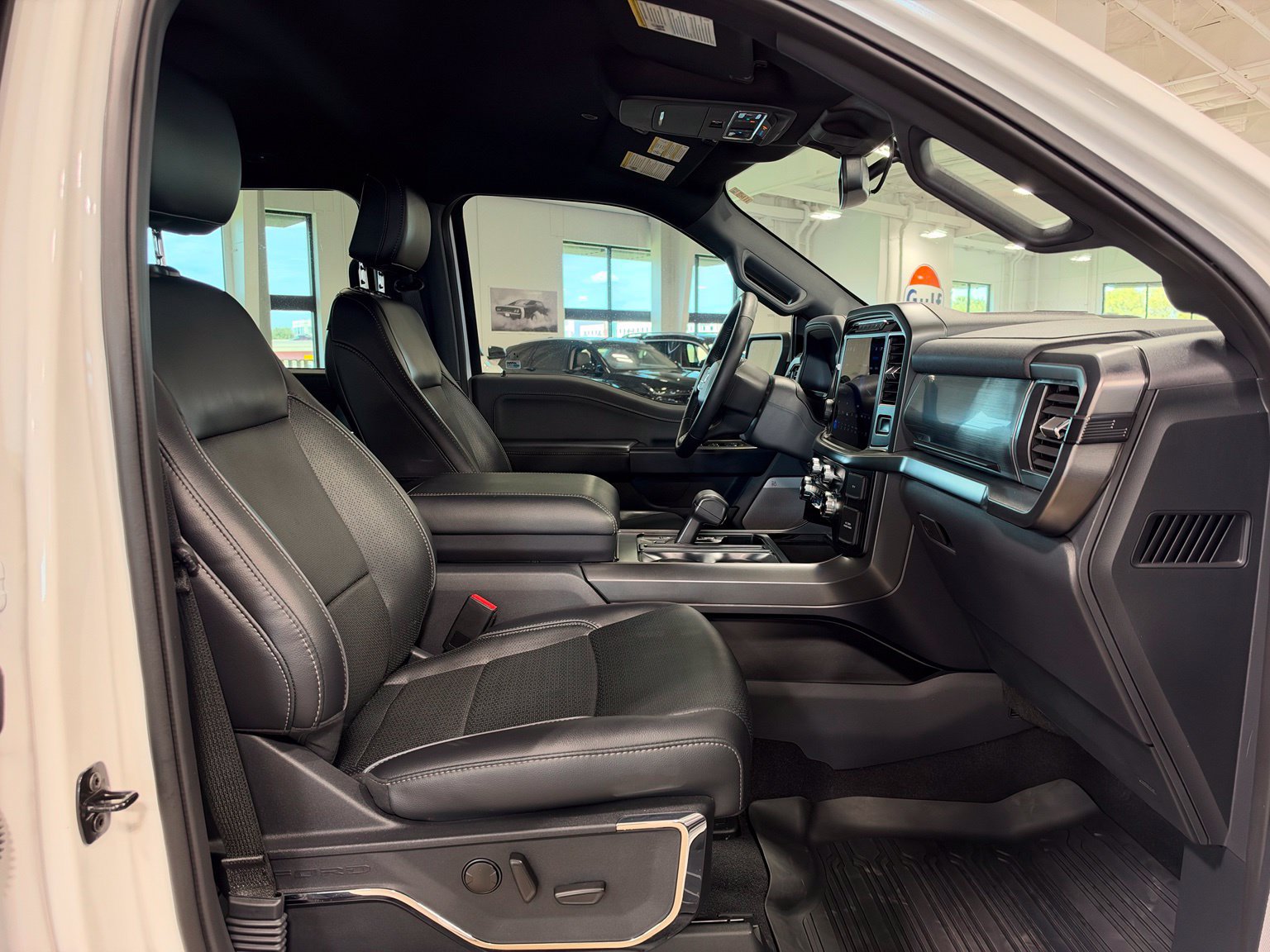 Used 2024 Ford F150 Lariat w/ FX4 Off-Road Package AWD/4WD image 40