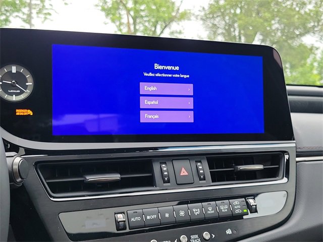 New 2025 Lexus ES 300h w/ Premium Package image 26