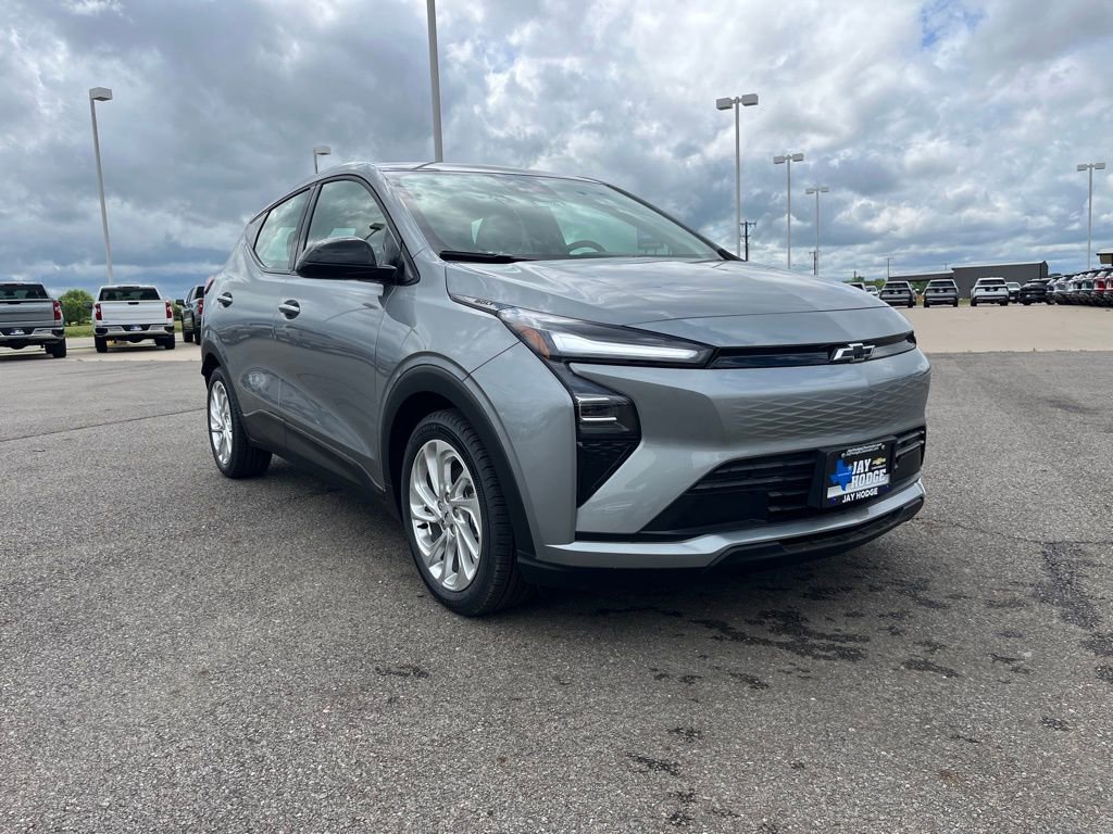 New 2027 Chevrolet Bolt LT w/ Comfort Package image 7