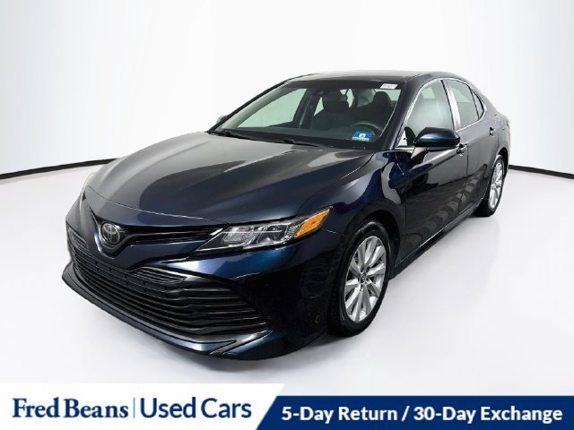 Used 2020 Toyota Camry LE FWD image 3
