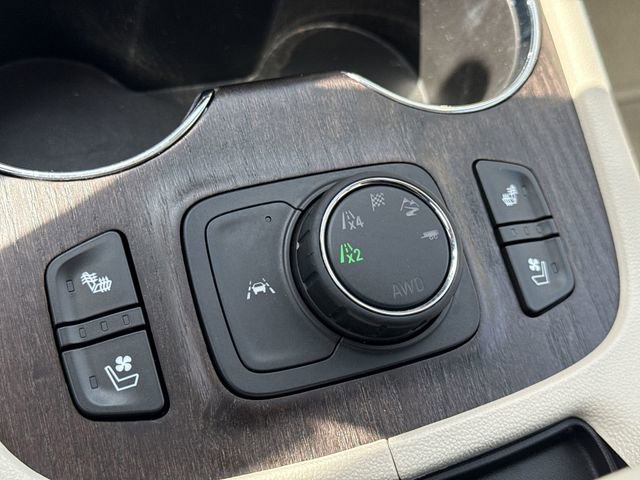 Used 2023 GMC Acadia Denali w/ Denali Ultimate Package image 18