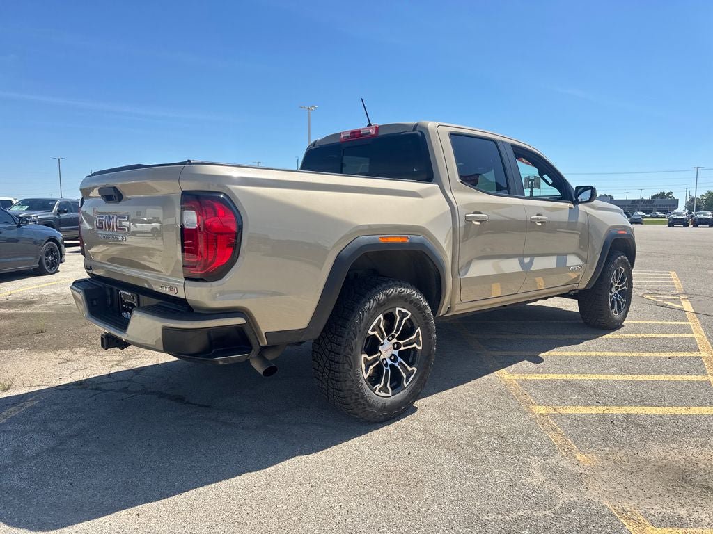 Used 2024 GMC Canyon AT4 AWD/4WD image 6