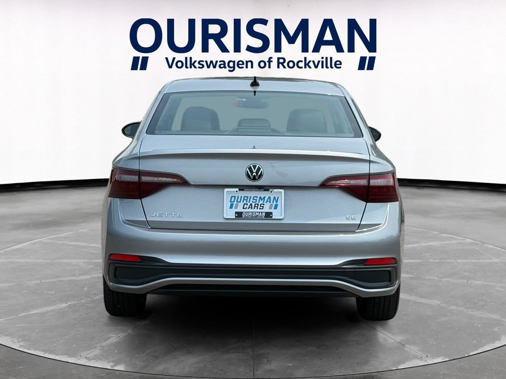 Used 2024 Volkswagen Jetta SE FWD image 5