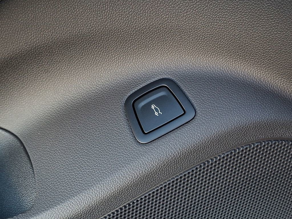 Used 2023 Cadillac CT5 Luxury w/ Sun And Sound Package image 28