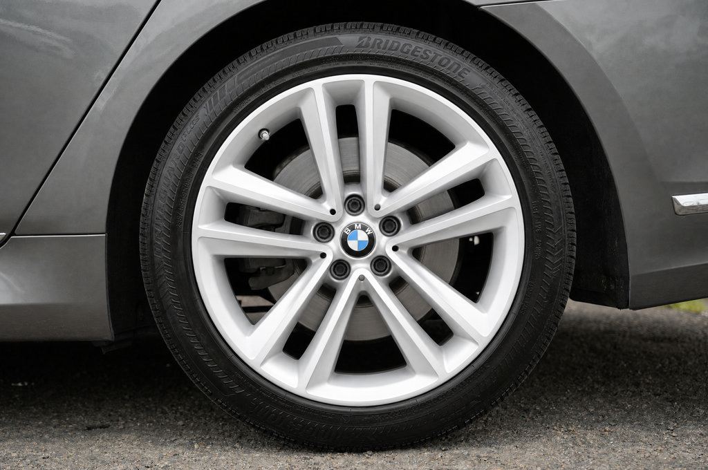 Used 2016 BMW 750i xDrive AWD/4WD image 8