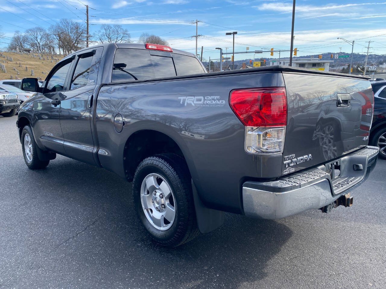 Used 2012 Toyota Tundra 4x4 Double Cab w/ TRD Off-Road Pkg image 5