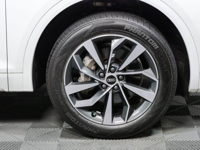 Used 2021 Audi Q5 2.0T Premium Plus w/ Premium Plus Package AWD/4WD image 37