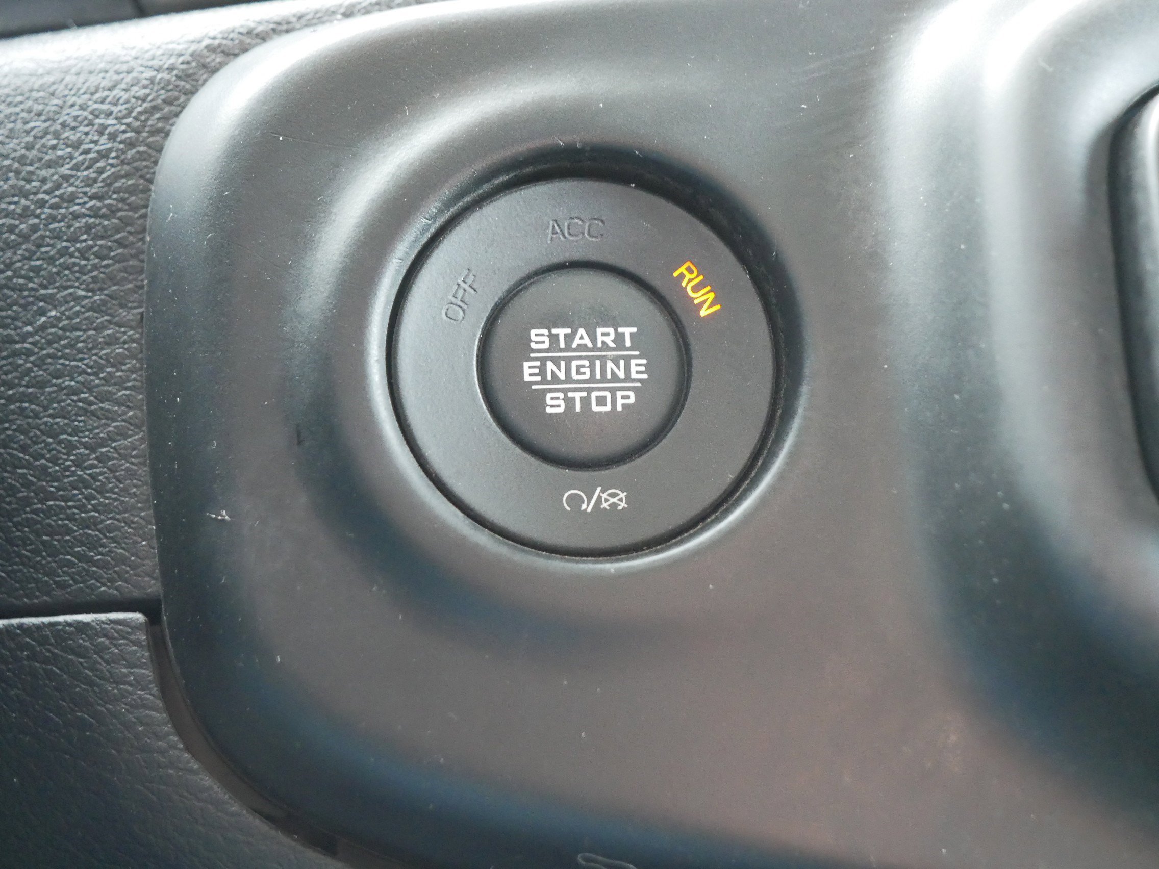 Used 2020 Jeep Gladiator Sport w/ Quick Order Package 24S image 29