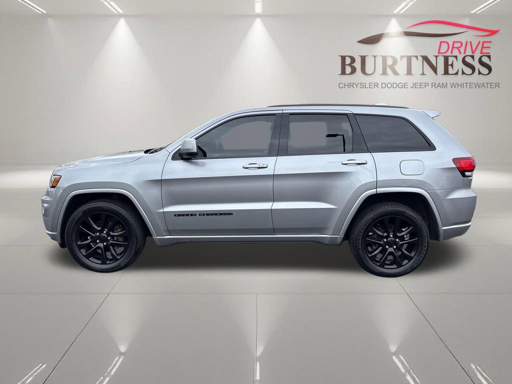 Used 2020 Jeep Grand Cherokee Altitude AWD/4WD image 5