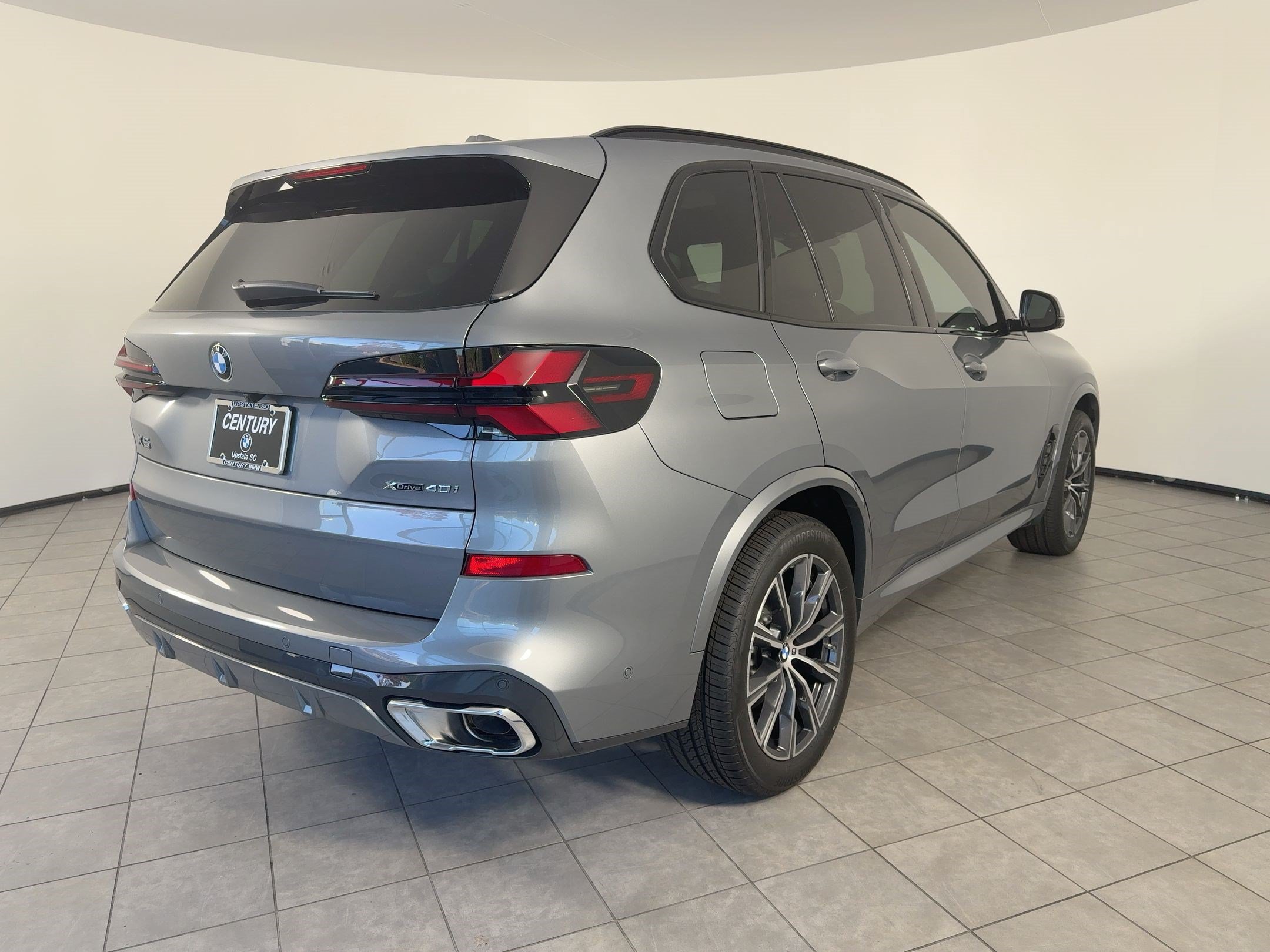 New 2026 BMW X5 xDrive40i w/ M Sport Package AWD/4WD image 9