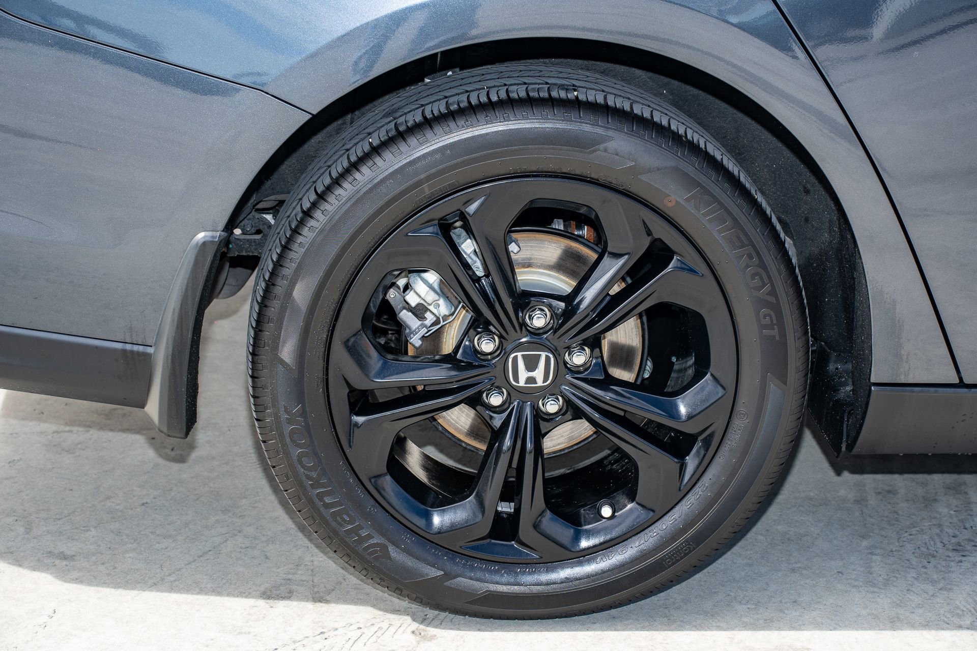 Certified 2025 Honda Accord SE image 40