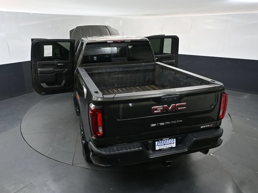 Used 2022 GMC Sierra 3500 AT4 w/ AT4 Preferred Package AWD/4WD image 18
