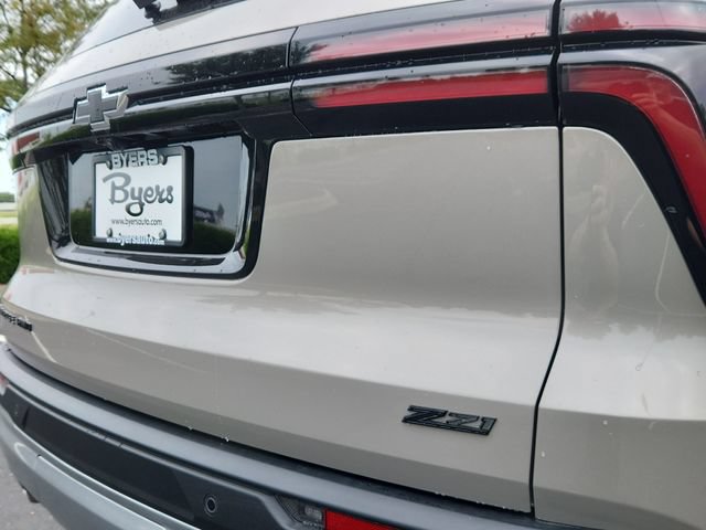New 2026 Chevrolet Traverse Z71 w/ Driver Confidence Package AWD/4WD image 11