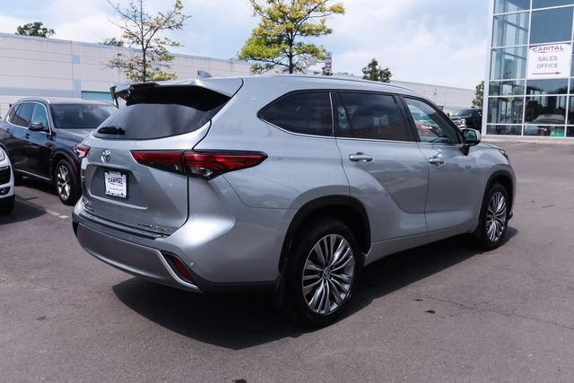 Used 2020 Toyota Highlander Platinum AWD/4WD image 11