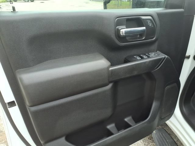 Used 2022 Chevrolet Silverado 2500 Custom w/ Custom Value Package AWD/4WD image 9