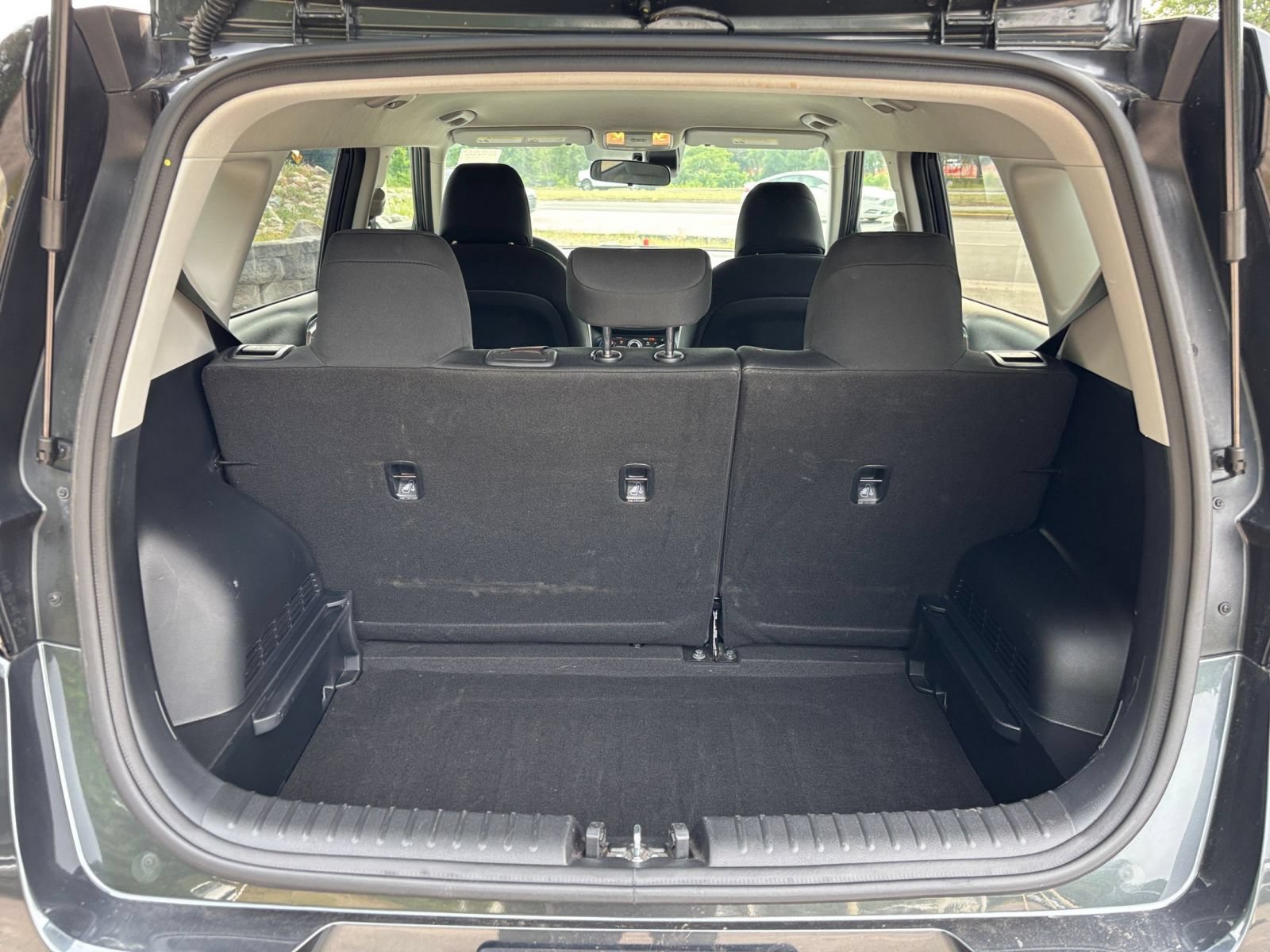 Used 2025 Kia Soul LX w/ LX Technology Package FWD image 27